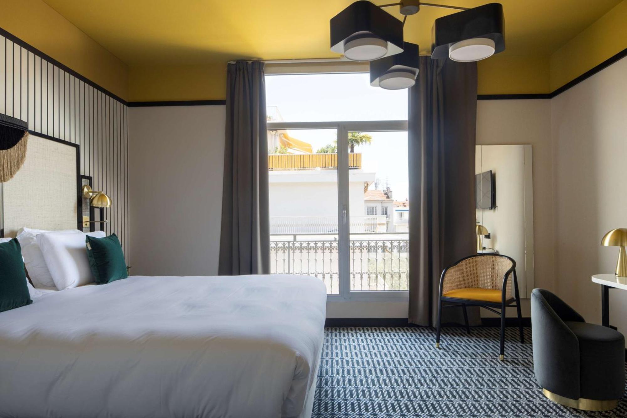 Executive Double Room,1273784869:JPEG