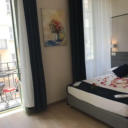 Boutique Hotel Neptune Nice-3